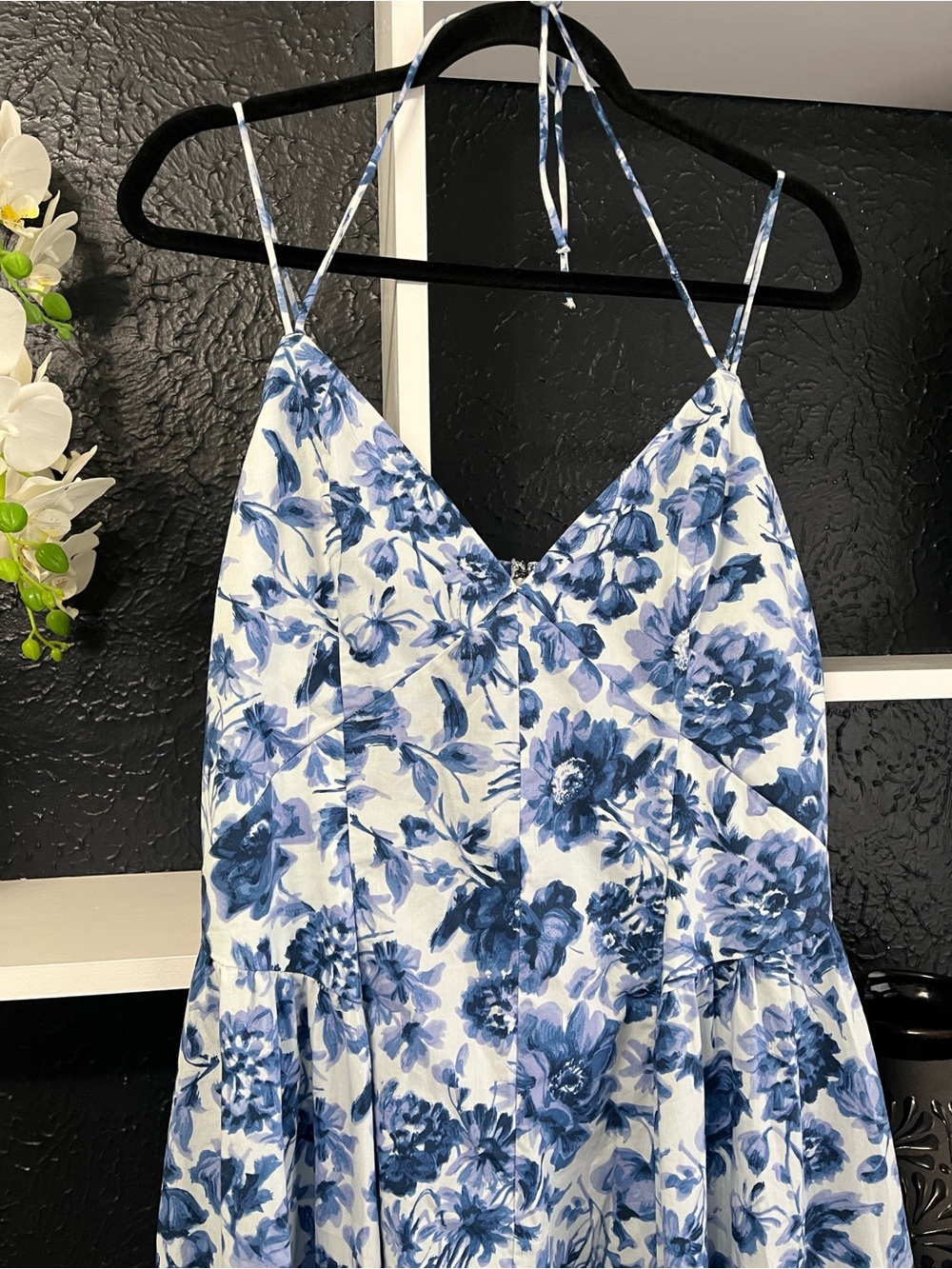 Abercrombie & Fitch White and Blue Floral Midi Dress L - Picture 2 of 7